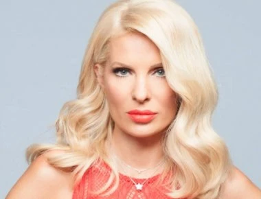 H Ελένη Μενεγάκη νιώθει «τεκνό»... και το φωνάζει! (βίντεο)